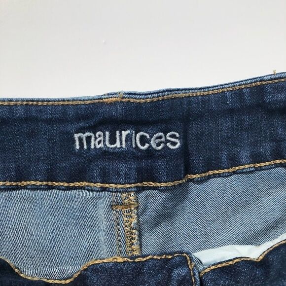 Maurices mid high rise blue denim jean shorts long Bermuda size 4 - Picture 4 of 8